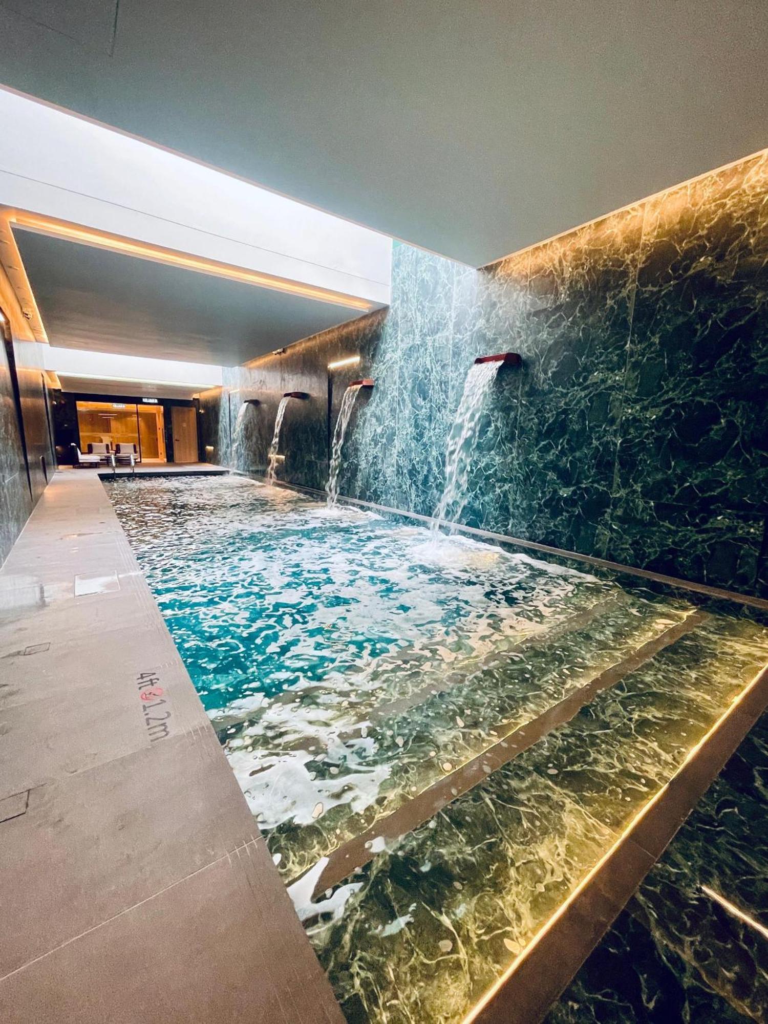 Готель Citadines Connect Cecil Georgetown Penang Екстер'єр фото